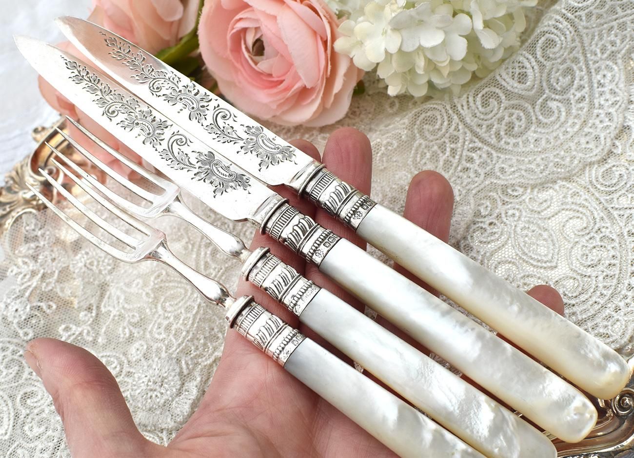 英国アンティーク銀器【純銀】1903年 白蝶貝のデザートカトラリー2組