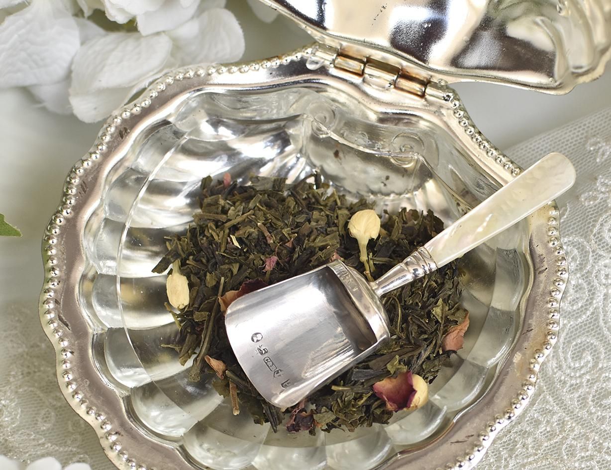 英国銀器【純銀】1813年 白蝶貝キャディースプーン - Edwardian Dreams