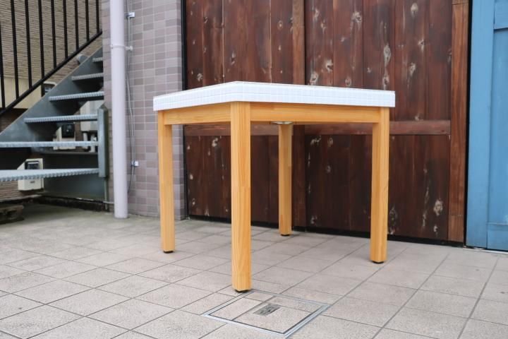 MOMO natural(モモナチュラル)のMOSAIC TOP ダイニングテーブル。天板