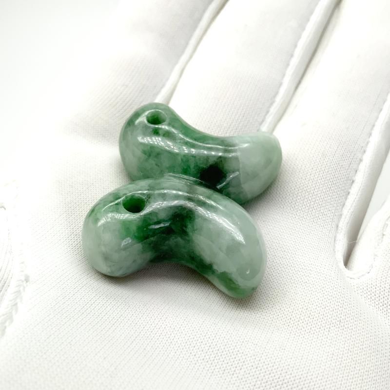 糸魚川翡翠 勾玉 蝶型/双子型 SAランク 】 国産 天然石 糸魚川産翡翠