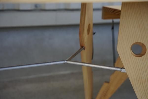 リビングからフィールドまで使えるテーブルki-no(キーノ)Aa table pine