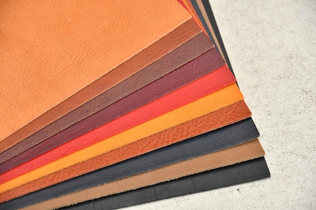 A4カットレザー『REVERSO / リベルソ』 - イタリアンレザー専門店