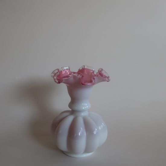 Vintage Fenton Silver Crest Pink × Milk Glass Melon Ruffled Vase