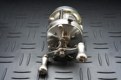 予約オーダー受付中!! 五十鈴工業/イスズリール 【 Isuzu BC621SSS