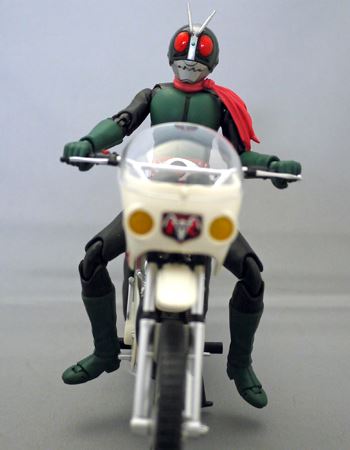 お父さん必見！あの頃夢中になった昭和ライダーが現代に復活 - 価格