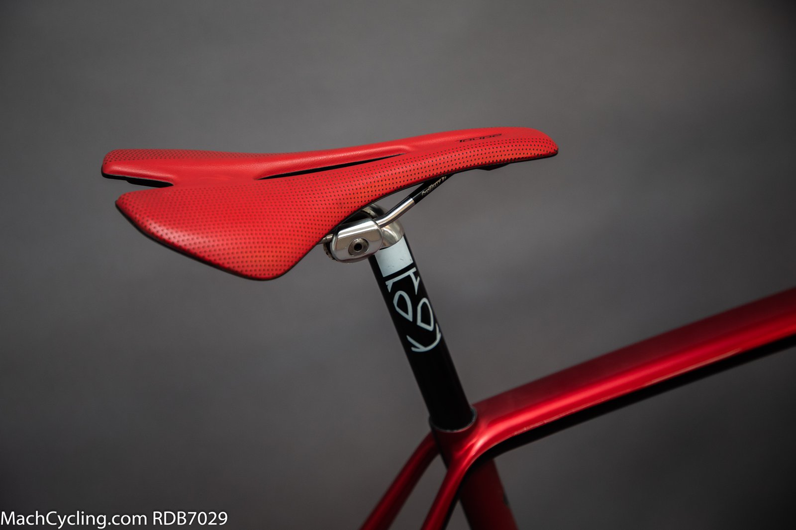 2017 Specialized Tarmac S-works SL5 Disc Sram Red Ignite SL Carbon