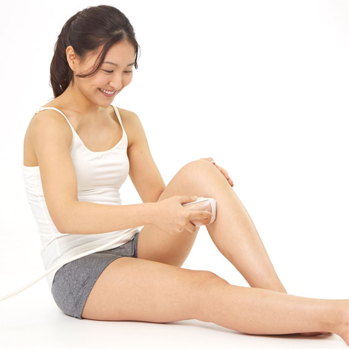 ヤーマン、置き型&交流式で高出力な光美容器「レイボーテ グランデ