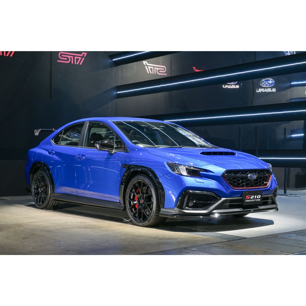 スバルとSTIがコンプリートカー「S210プロトタイプ」を世界初公開