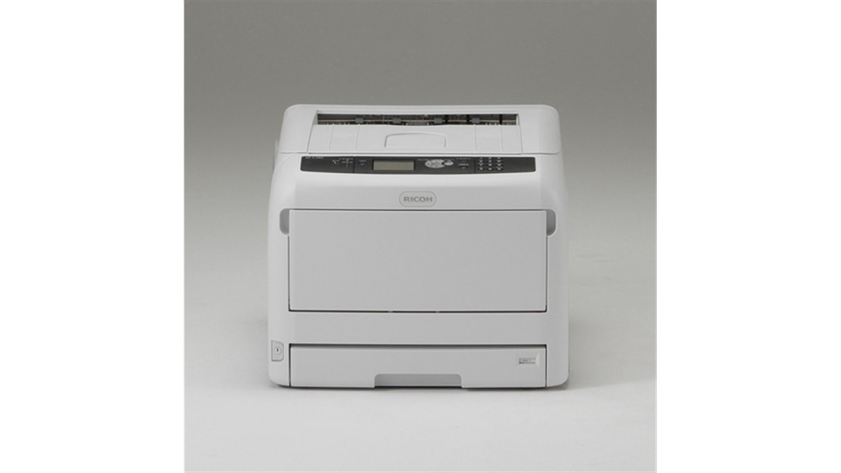 リコー、高速出力対応のコンパクトA3カラープリンター「SP C740