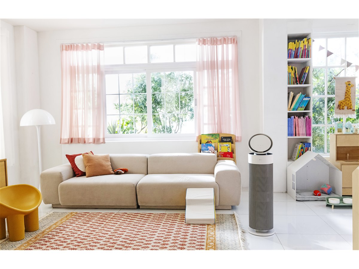 LG、ペットのにおいや抜け毛に対応した空気清浄機「LG PuriCare