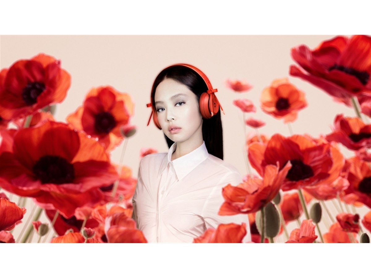 Beats、JENNIEとコラボした「Beats Solo 4 - JENNIE スペシャル