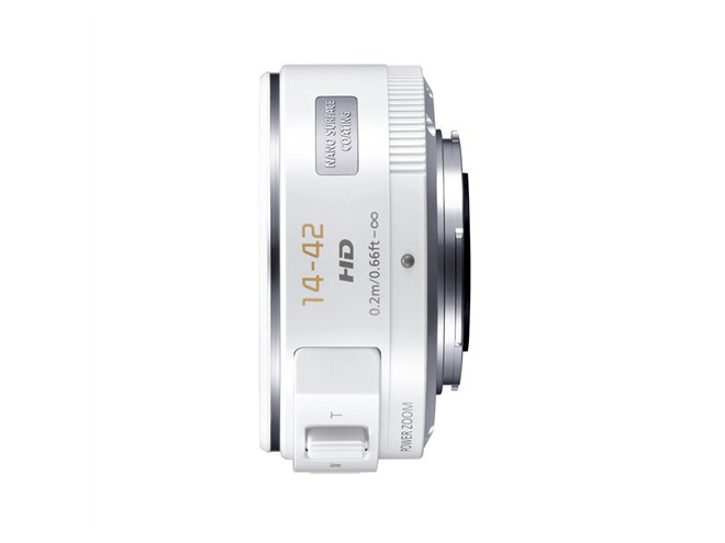 パナソニック、電動ズーム「X VARIO PZ 14-42mm」にホワイト追加