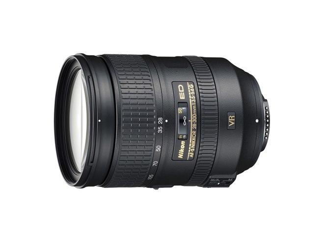 ニコン、一眼レフとレンズ購入でカメラバッグを贈呈するキャンペーン