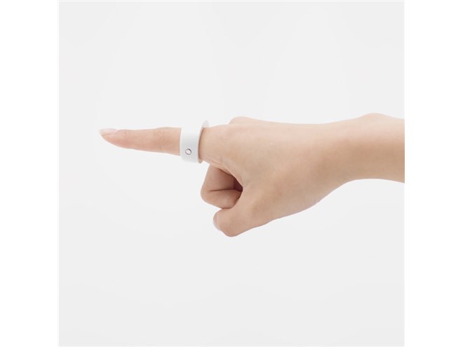 ログバー、指1本で操作できる指輪型ウェアラブル「Ring ZERO」 - 価格.com