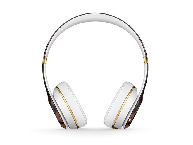 Beats、LINEの公式キャラ「ブラウン」とコラボした「Solo3 Wireless
