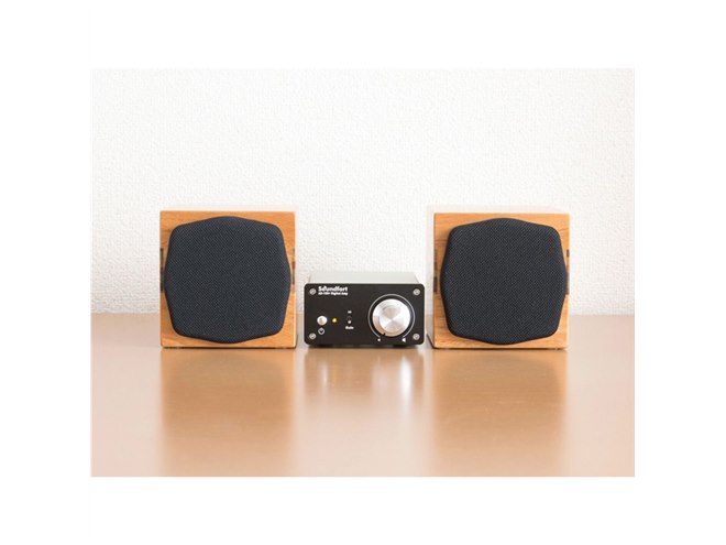 天然の無垢材を使用、完全ハンドメイドの小型密閉型キューブスピーカー