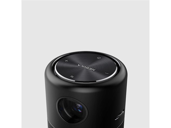 Anker、明るさ1.5倍＆メモリー2倍に強化した小型プロジェクター