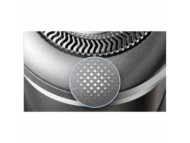 フィリップス、ワイヤレス充電に対応した電気シェーバー「S9000