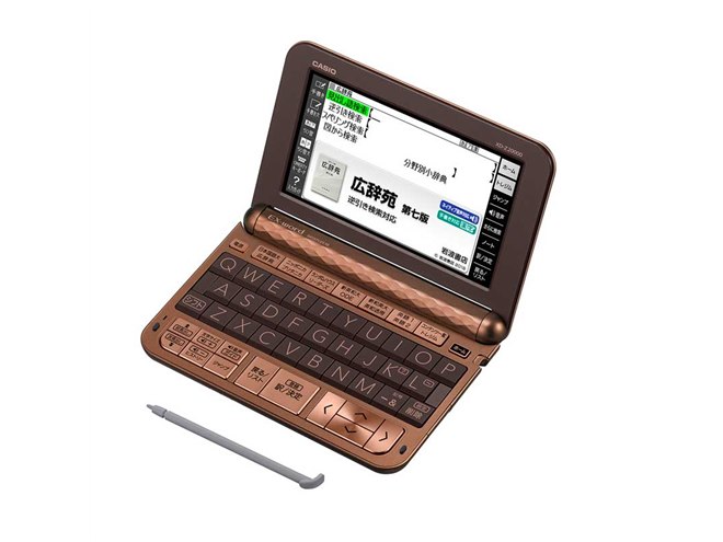 カシオ、「広辞苑 第七版」を収録した「EX-word」新モデル4機種など