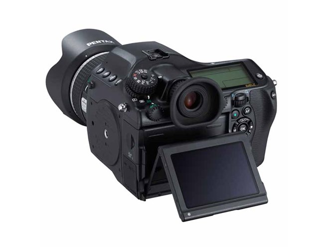 リコー、5140万画素の中判デジカメ「PENTAX 645Z」を6/27発売 - 価格.com