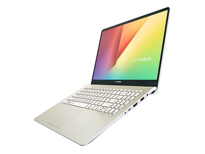 ASUS、エルゴリフトヒンジを採用した15.6型ノートPC「VivoBook S15