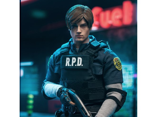 バイオハザード RE:2」レオンを高さ30cmで立体化、マチルダ用カスタム