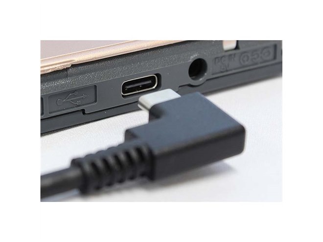 パイオニア、ブラック/シルバー/ゴールドを採用したポータブルBD