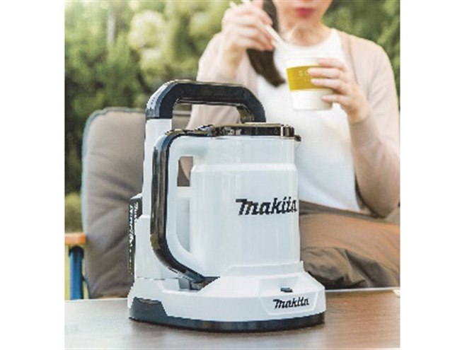 マキタ、別売りの工具用18Vバッテリーを使って“建設現場でも湯を沸かせ