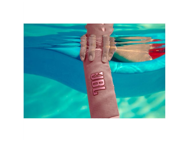 JBL、防水・防塵Bluetoothスピーカー「FLIP 6」に春の新色ピンクなど3