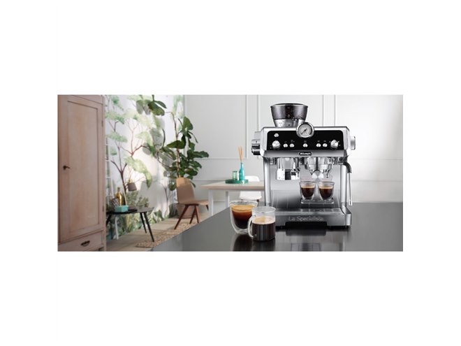 デロンギ、豆挽き機能付きの最上位エスプレッソ・カプチーノメーカー