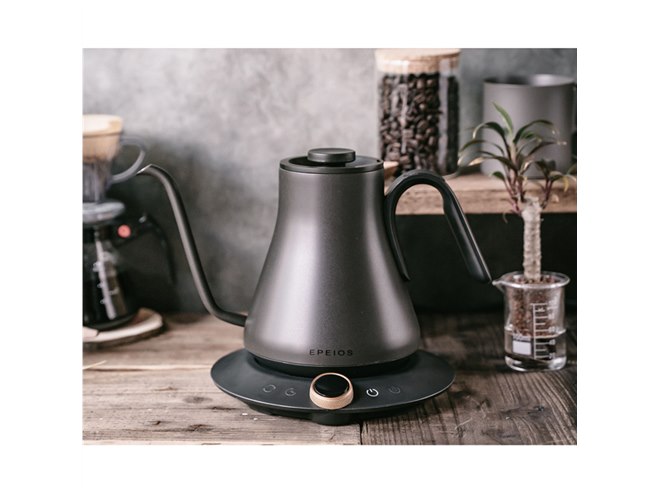 バリスタ監修のもとで開発した、約38～100度の温度調節機能付き電気