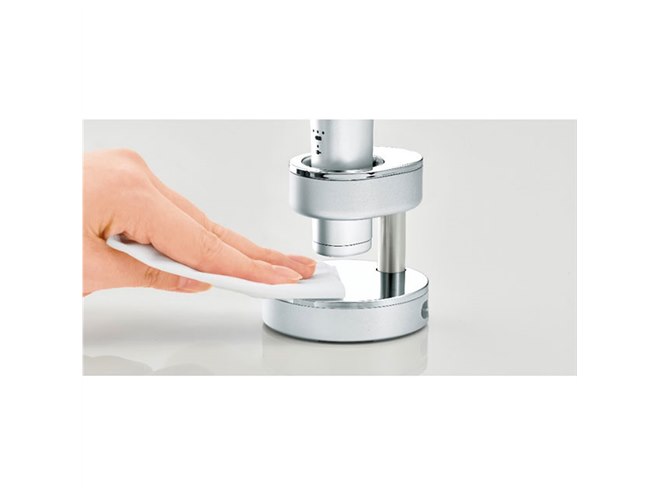 磨き角度センサーを新搭載した「音波振動ハブラシ ドルツ EW-DT72」が