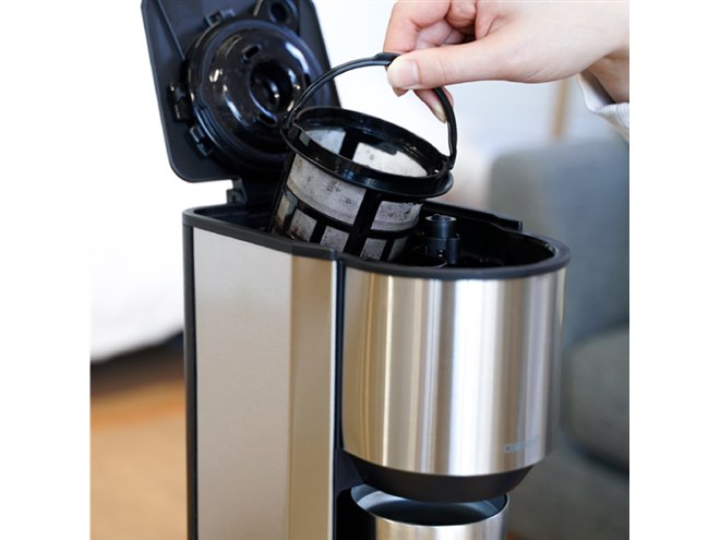 タンブラーやマグカップに直接抽出、お一人様全自動コーヒーメーカー