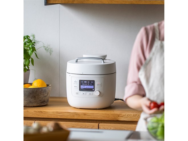 シロカ、電気圧力鍋「おうちシェフ」に“最大6人分を作れる”大容量