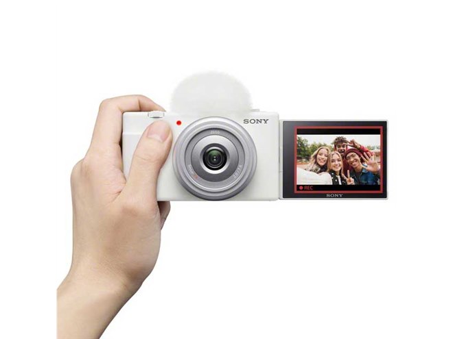 ソニー、超広角20mm単焦点レンズ搭載のVlogカメラ「VLOGCAM ZV-1F