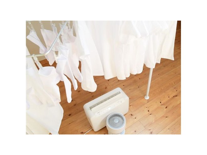 山善、部屋干しの洗濯物を効率的に乾燥できる衣類乾燥除湿機＆DC