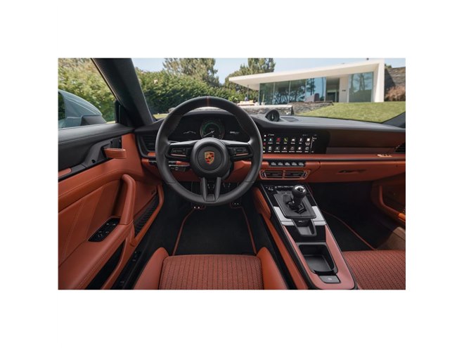 ポルシェ911」の60周年記念限定車「911 S/T」が登場 「GT3」ベースの超