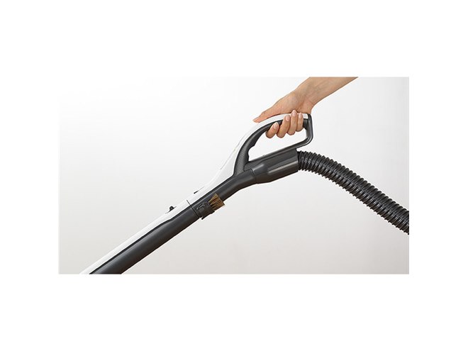 三菱電機、「快速からみにくい自走ブラシ」搭載で軽いかけ心地の