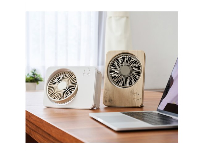 ドウシシャ、3段階で風量調節できる小型ファン「co-madoスリム