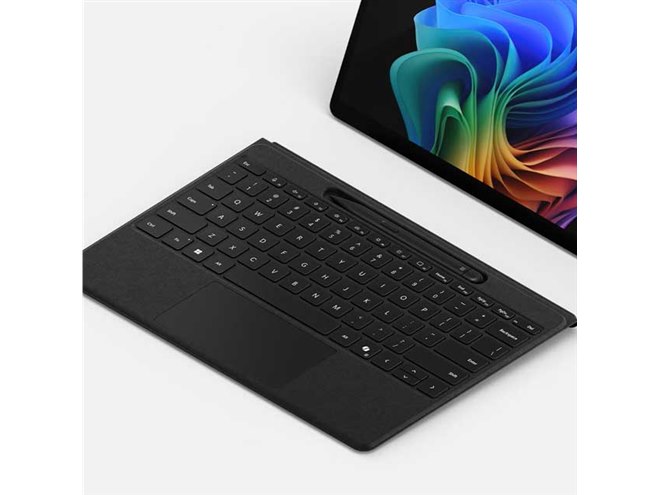 マイクロソフト、取り外した状態でも使える2in1「Surface Pro Flex