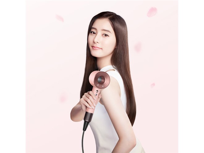 ダイソン、ヘアドライヤーとマルチスタイラーに日本限定「さくらロゼ