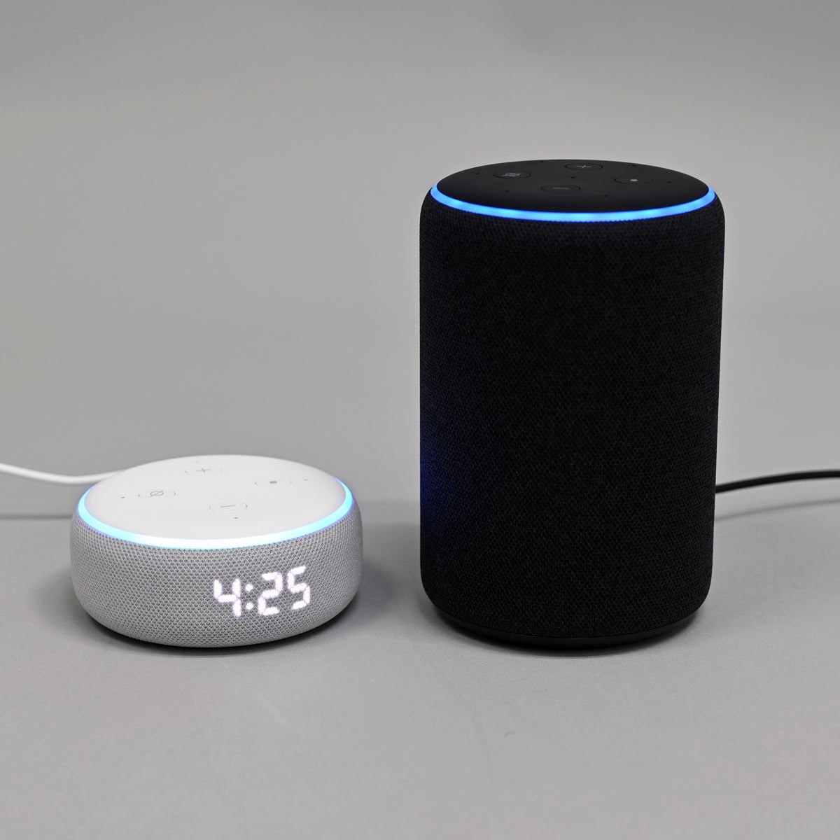 音が劇的によくなったAmazonの第3世代「Echo」と時計付き「Echo Dot