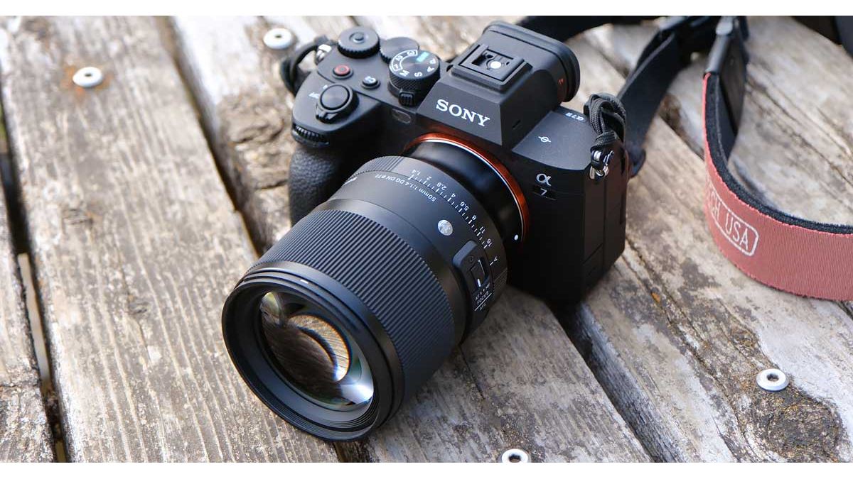 シグマの大口径・標準レンズ「50mm F1.4 DG DN」レビュー、新旧モデル