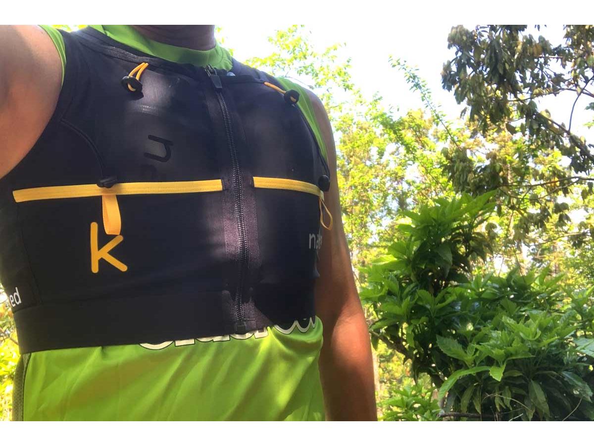 揺れほぼゼロ！ 身体の一部と化すネイキッドの「新ランニングベスト