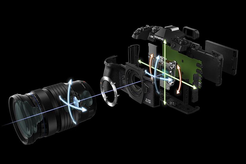 オリンパス、プロ向けハイエンドミラーレスの新モデル「OM-D E-M1 Mark