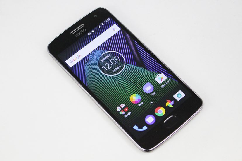 DSDS対応スマホの本命になるか？ 高機能のSIMフリースマホ「Moto G5