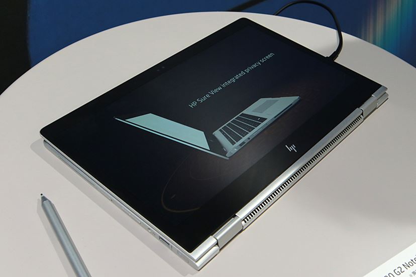 盗み見を防止！ 日本HPからプライバシースクリーン搭載の2in1パソコン