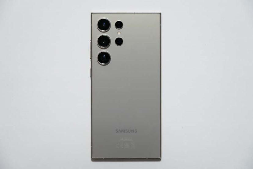 最強スマホならコレ！ 「Galaxy S24 Ultra」レビュー - 価格.comマガジン