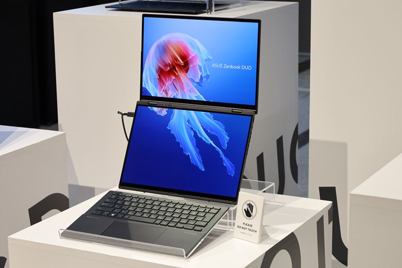 ASUSから2画面PC「Zenbook Duo」登場！ CPUにはCore Ultra 9を搭載
