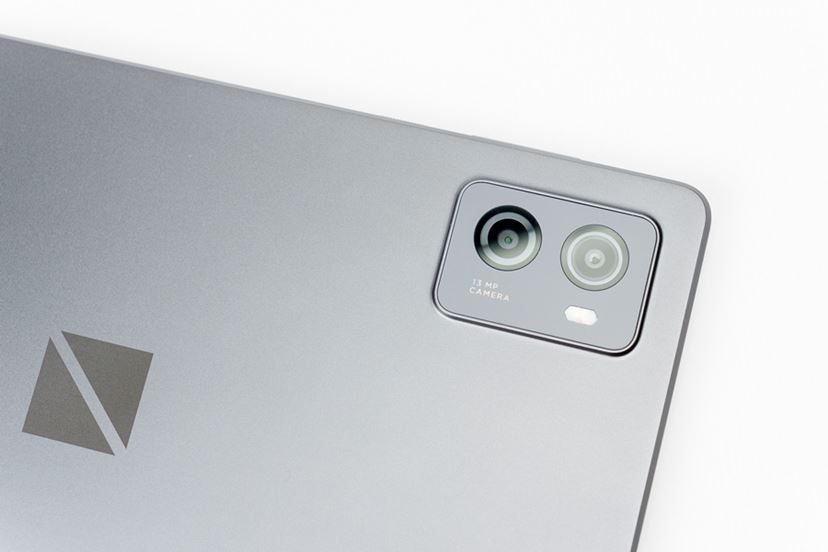 類のない小型高性能タブレットNEC「LAVIE Tab T9」の適した使い方とは